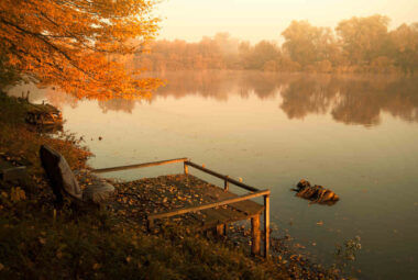 Difference Between a Lake and a Pond
